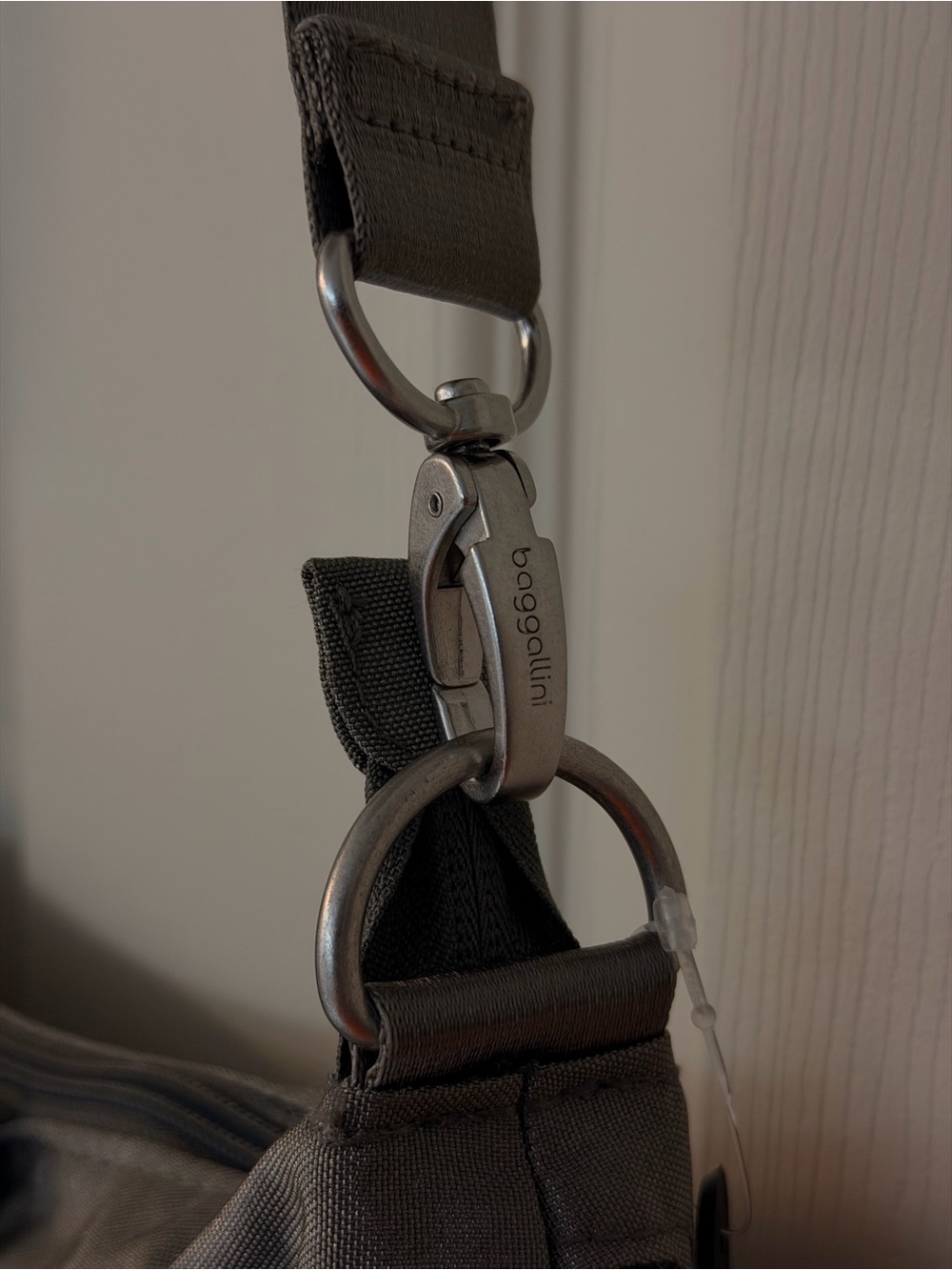Baggallini Charcoal Gray Crossbody Shoulder Bag - Picture 4 of 7